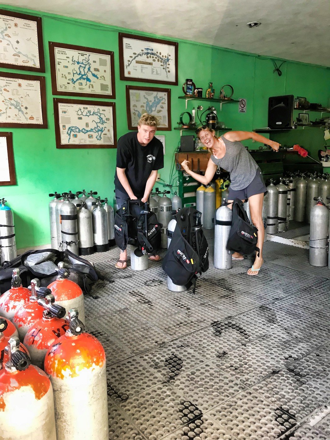  Tulum Scuba diving lessons, cenotes tour, caver diving, scuba diving, reaf diving  Tulum paddleboarding snorkeling cenotes tour, paddleboard tours, paddleboard rent, Sup tours, Sup rent, Sup adventures, and El Cuyo Yucatan Kiteboarding Lessons, Hydrofoil Lessons, kitesurfing Lessons, Kitesurf, Kiteboard, Tours, Accommodations Extreme Control Adventure 